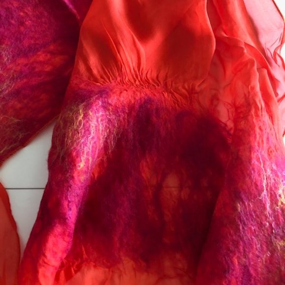 Christa Louise Handmade Silk Wool "Puerta Vallarta" Scarf/Wrap Scarf Wrap 75"L - Picture 7 of 9